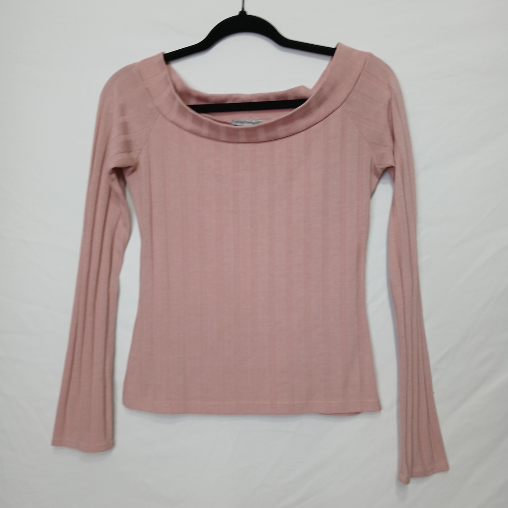 Body Central Vintage Soft Pink Long Sleeve Top